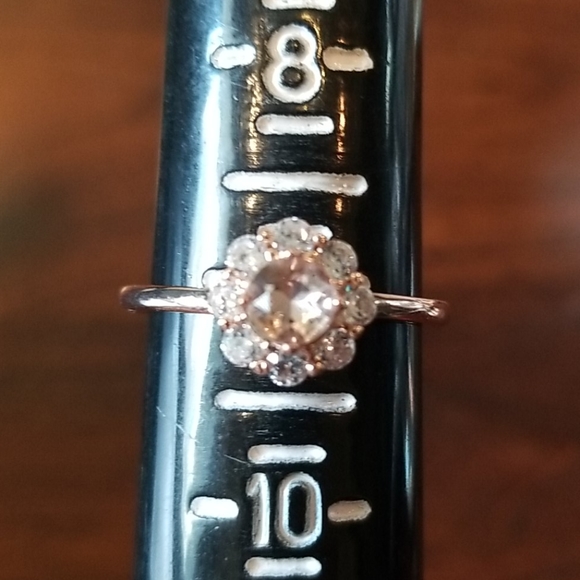 Rose Gold Ring - Picture 6 of 7